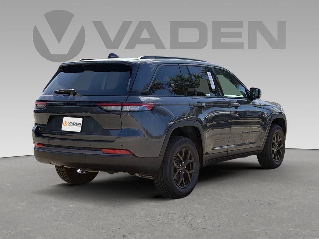 2026 Jeep Grand Cherokee GRAND CHEROKEE LAREDO ALTITUDE 4X2