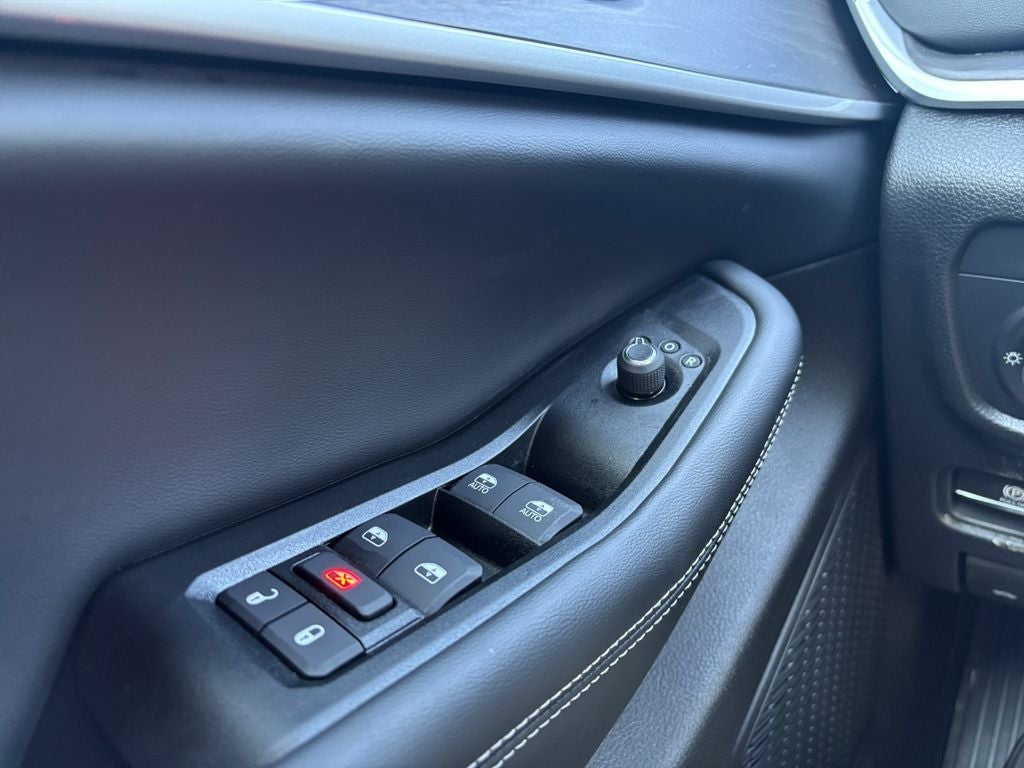 2026 Jeep Grand Cherokee GRAND CHEROKEE LAREDO ALTITUDE 4X2