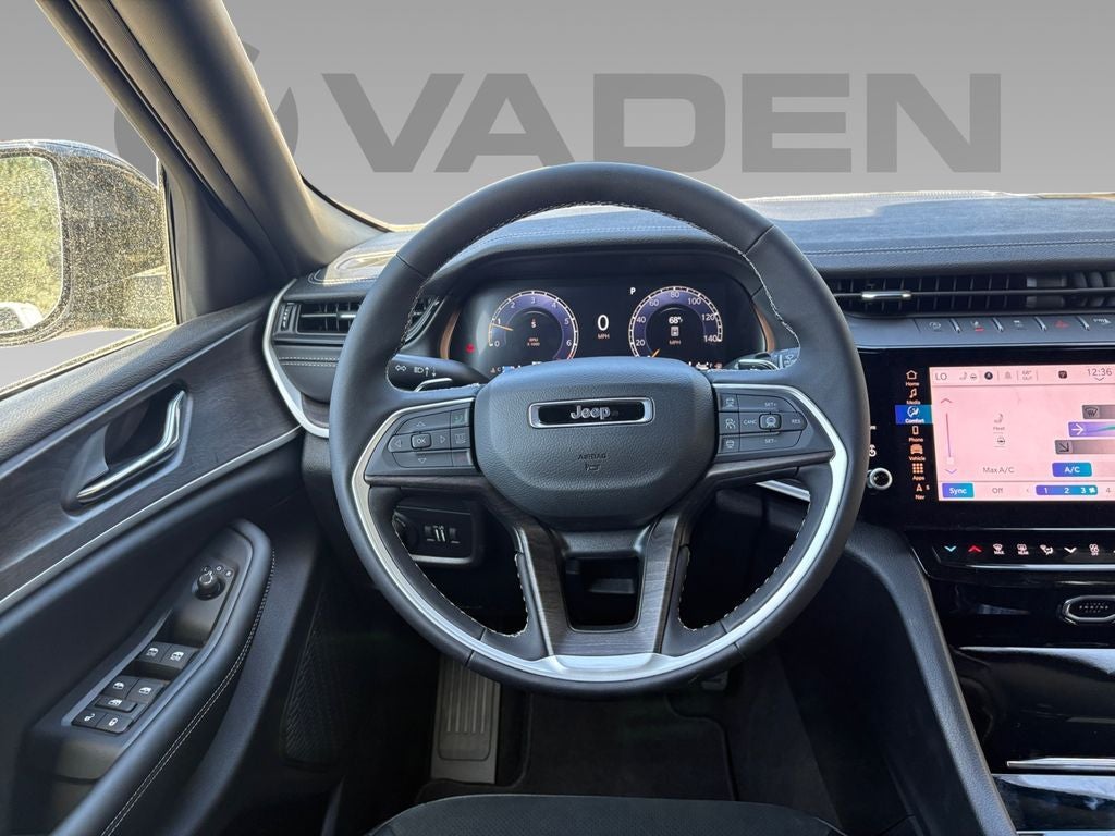 2026 Jeep Grand Cherokee GRAND CHEROKEE LAREDO ALTITUDE 4X2