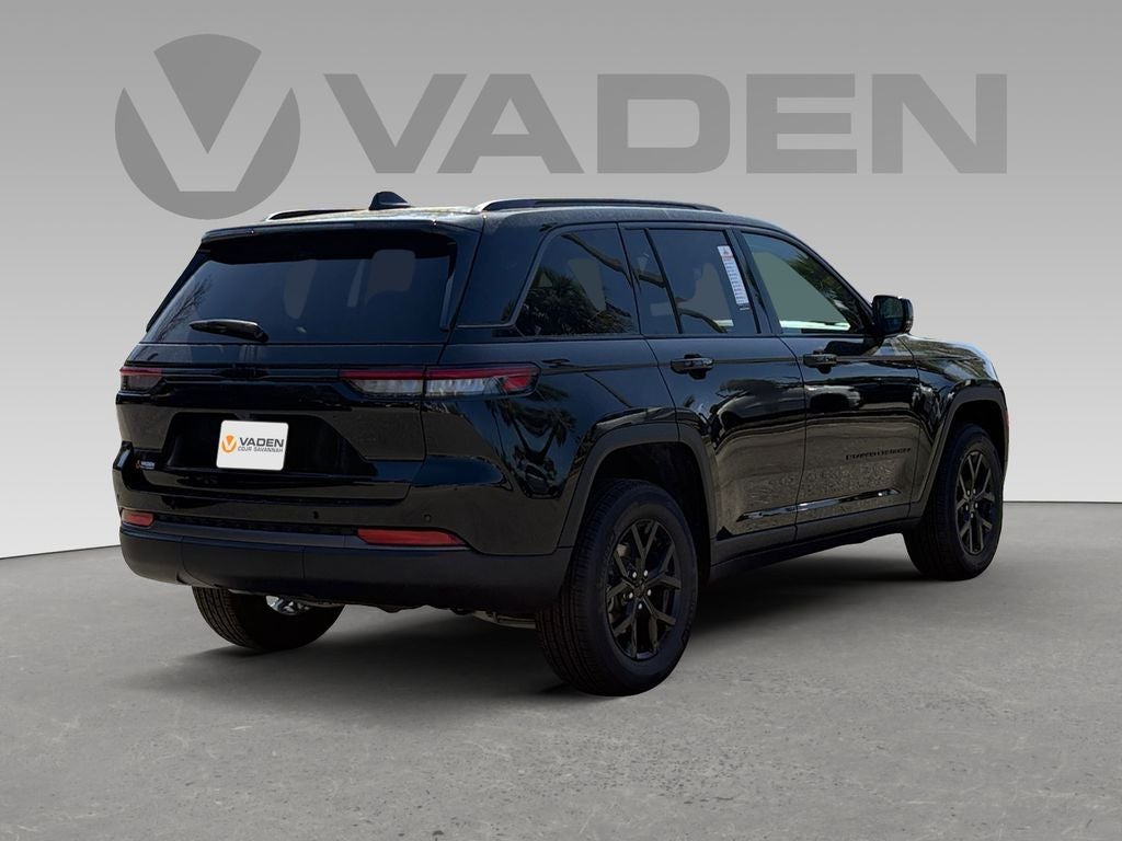 2026 Jeep Grand Cherokee GRAND CHEROKEE LAREDO ALTITUDE 4X2