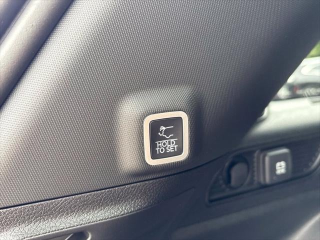 2027 Jeep Grand Cherokee Laredo Altitude
