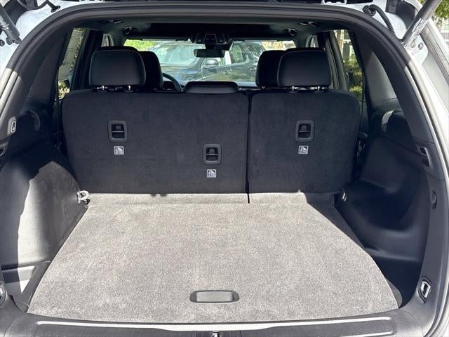 2027 Jeep Grand Cherokee Laredo Altitude