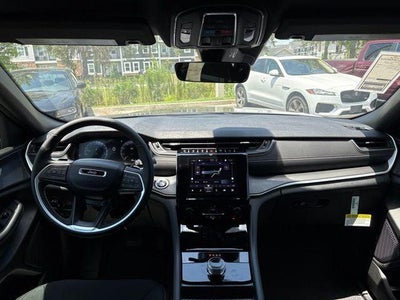 2026 Jeep Grand Cherokee GRAND CHEROKEE L LAREDO X 4X2