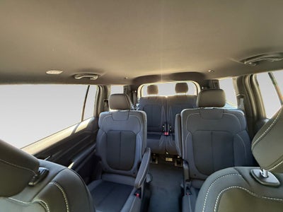 2025 Jeep Grand Cherokee GRAND CHEROKEE L LAREDO 4X2