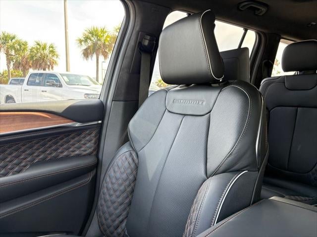 2026 Jeep Grand Cherokee GRAND CHEROKEE L SUMMIT 4X4