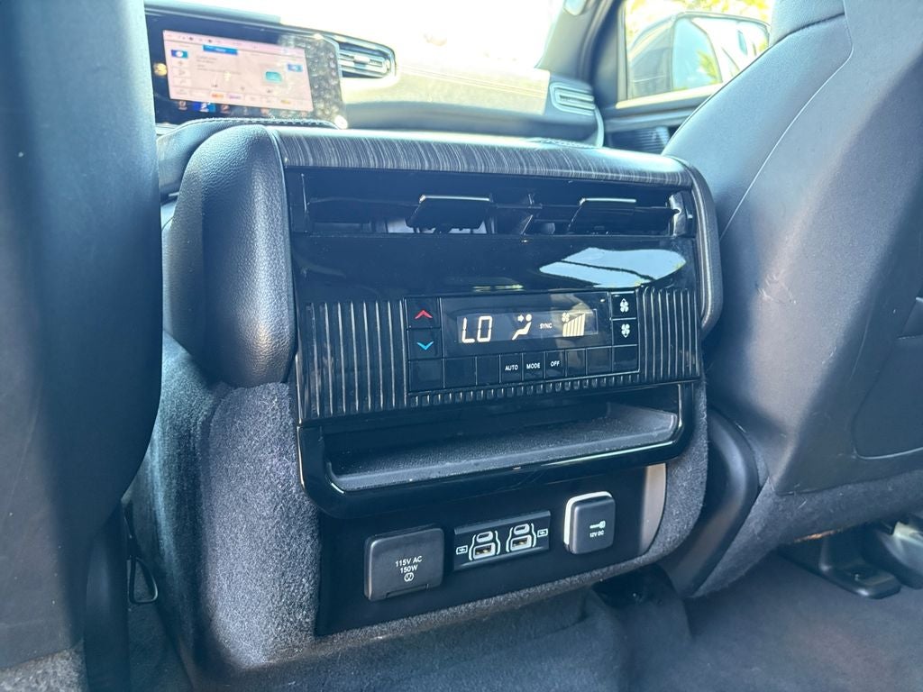 2024 Jeep Wagoneer Series II 4x2