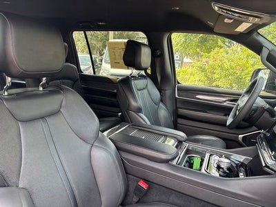 2022 Jeep Wagoneer Series III 4x4