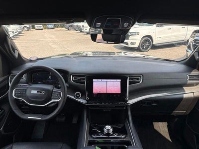2022 Jeep Wagoneer Series III 4x4