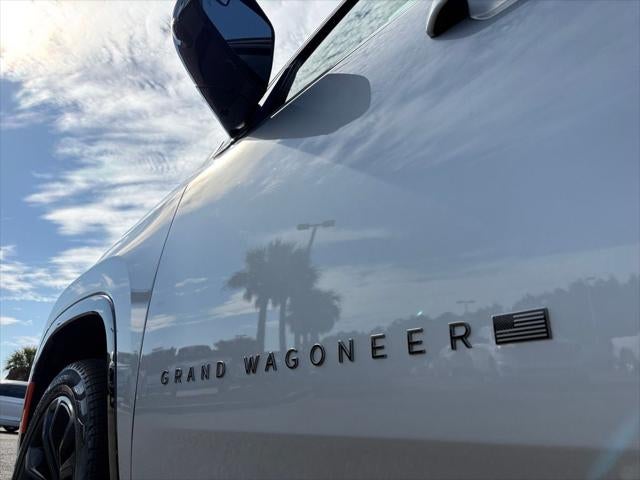 2026 Jeep Grand Wagoneer GRAND WAGONEER SUMMIT OBSIDIAN 4X4