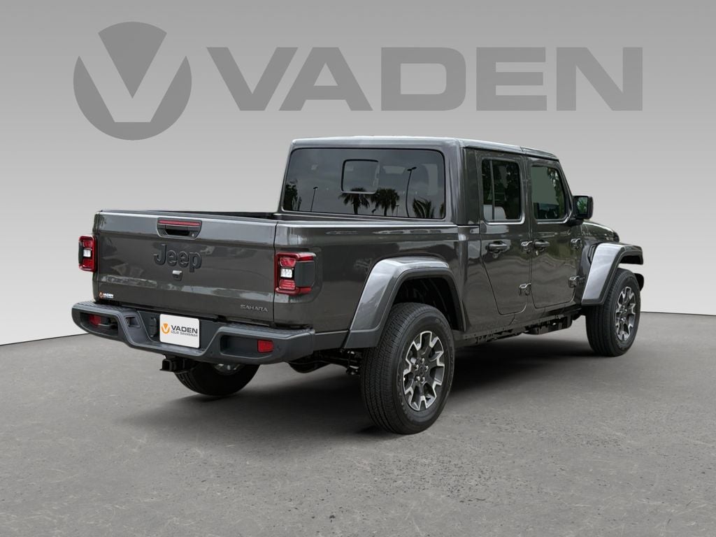 2026 Jeep Gladiator GLADIATOR SAHARA 4X4