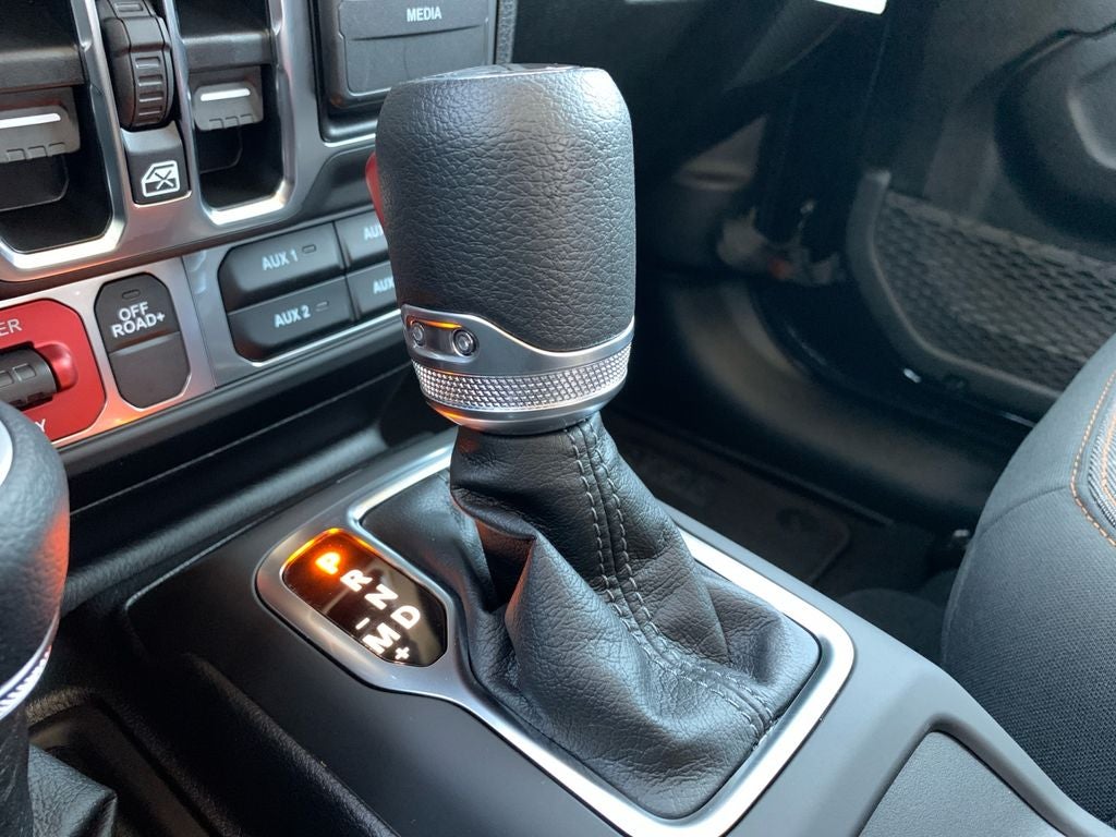 2025 Jeep Gladiator GLADIATOR MOJAVE 4X4