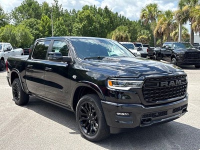 2026 RAM Ram 1500 RAM 1500 LIMITED CREW CAB 4X4 5'7' BOX