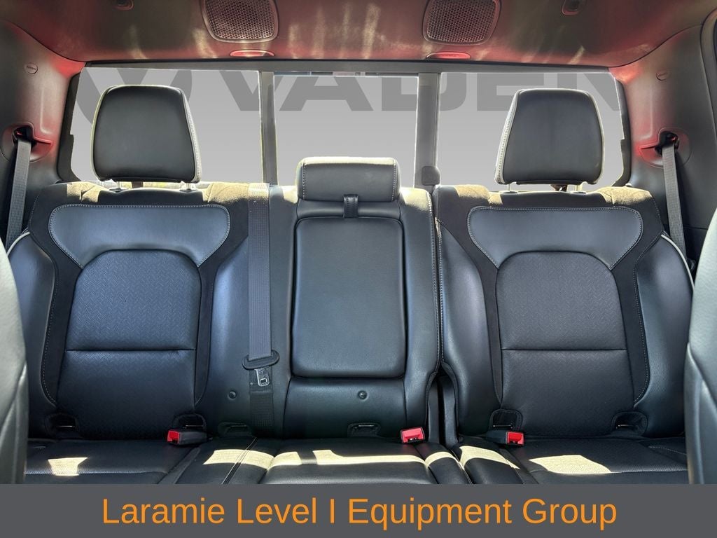 2022 RAM 1500 Laramie Crew Cab 4x4 5'7' Box