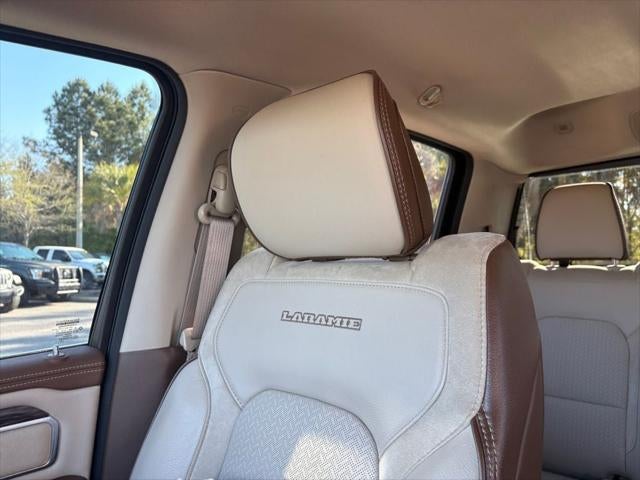 2020 RAM 1500 Laramie Crew Cab 4x4 5'7' Box