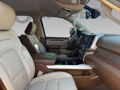 2020 RAM 1500 Laramie Crew Cab 4x4 5'7' Box