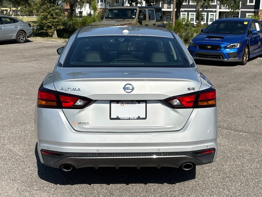 2022 Nissan Altima SR FWD