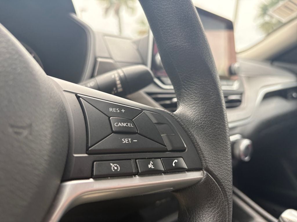 2025 Nissan Altima SV FWD