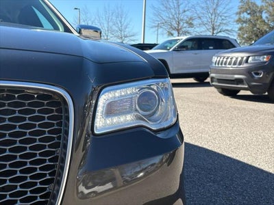 2019 Chrysler 300 Touring