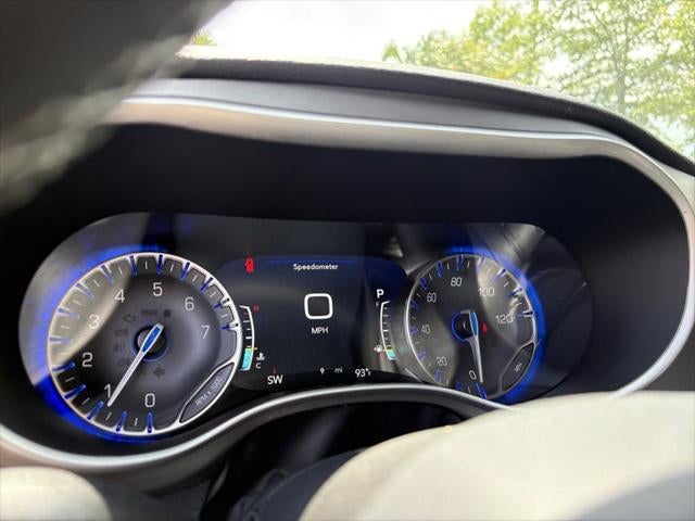 2027 Chrysler Pacifica PACIFICA SELECT