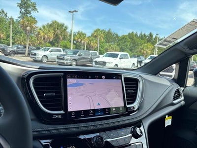 2027 Chrysler Pacifica PACIFICA SELECT