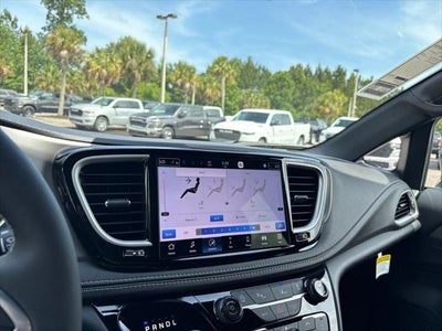 2027 Chrysler Pacifica PACIFICA SELECT