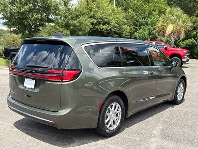 2027 Chrysler Pacifica PACIFICA SELECT