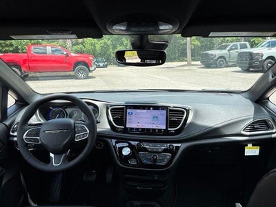 2027 Chrysler Pacifica PACIFICA SELECT