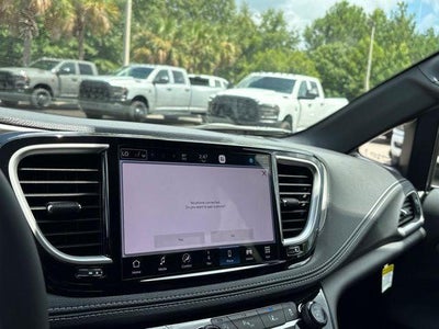2027 Chrysler Pacifica PACIFICA SELECT