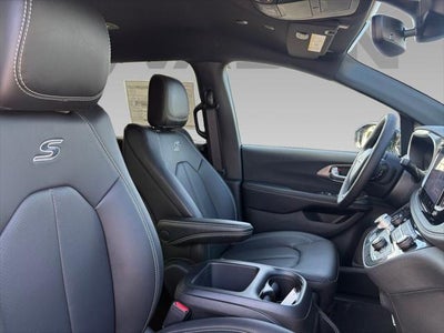 2026 Chrysler Pacifica PACIFICA SELECT AWD