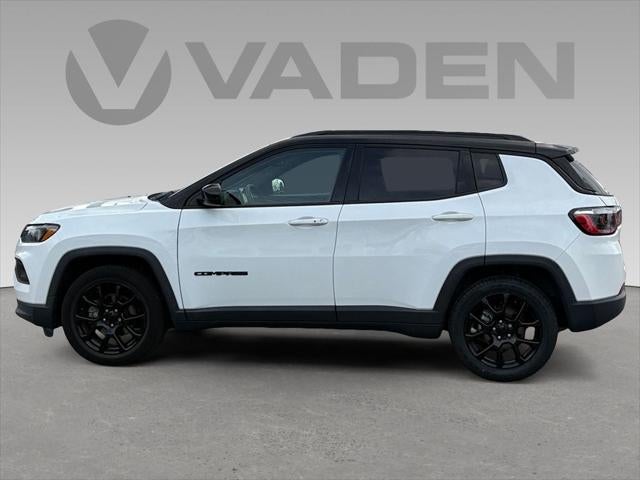 2022 Jeep Compass Altitude FWD