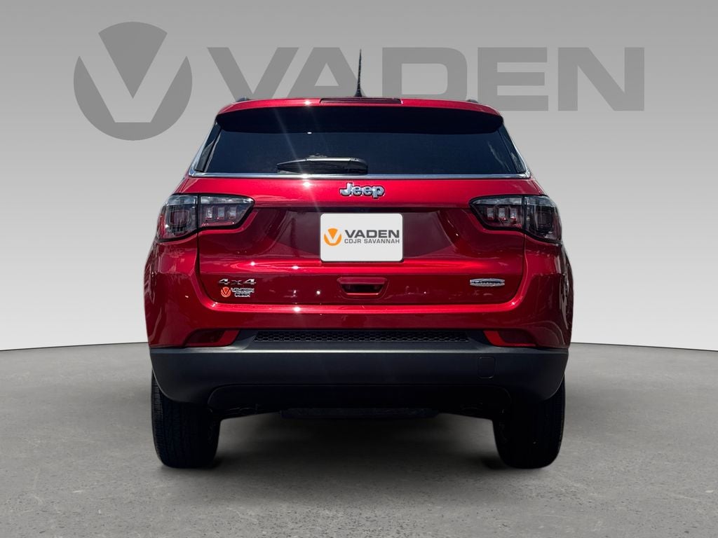 2025 Jeep Compass COMPASS LATITUDE 4X4