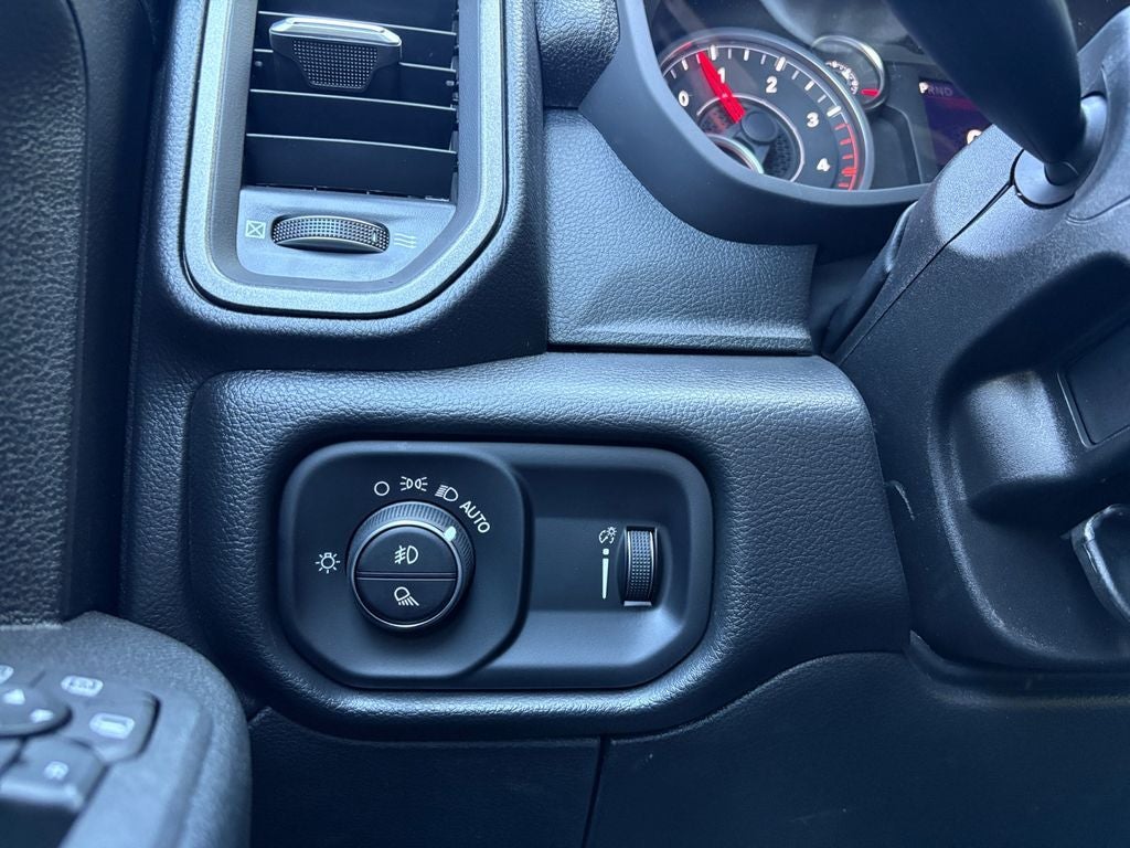 2026 RAM Ram 3500 RAM 3500 TRADESMAN CREW CAB 4X4 6'4' BOX