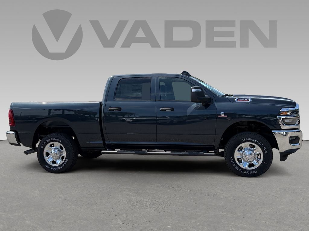 2026 RAM Ram 3500 RAM 3500 TRADESMAN CREW CAB 4X4 6'4' BOX