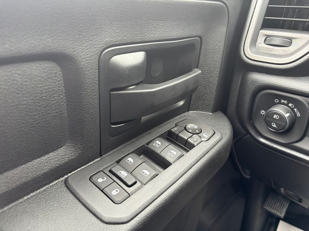 2026 RAM Ram 3500 RAM 3500 TRADESMAN CREW CAB 4X2 8' BOX