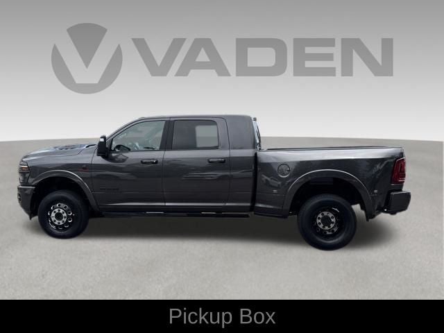 2026 RAM 3500 RAM 3500 LIMITED MEGA CAB 4X4 6'4' BOX