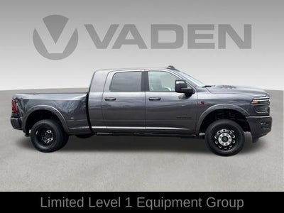 2026 RAM 3500 RAM 3500 LIMITED MEGA CAB 4X4 6'4' BOX
