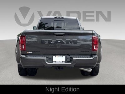 2026 RAM 3500 RAM 3500 LIMITED MEGA CAB 4X4 6'4' BOX