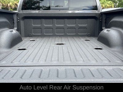 2026 RAM 3500 RAM 3500 LIMITED MEGA CAB 4X4 6'4' BOX