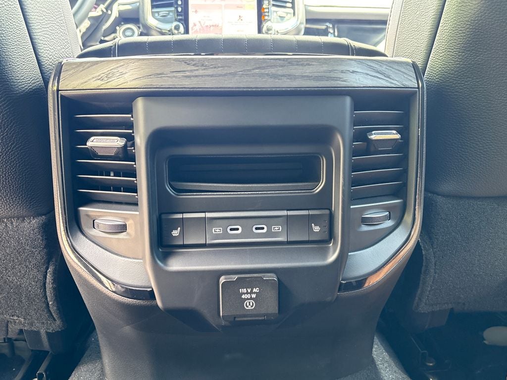 2026 RAM Ram 3500 RAM 3500 LIMITED MEGA CAB 4X4 6'4' BOX