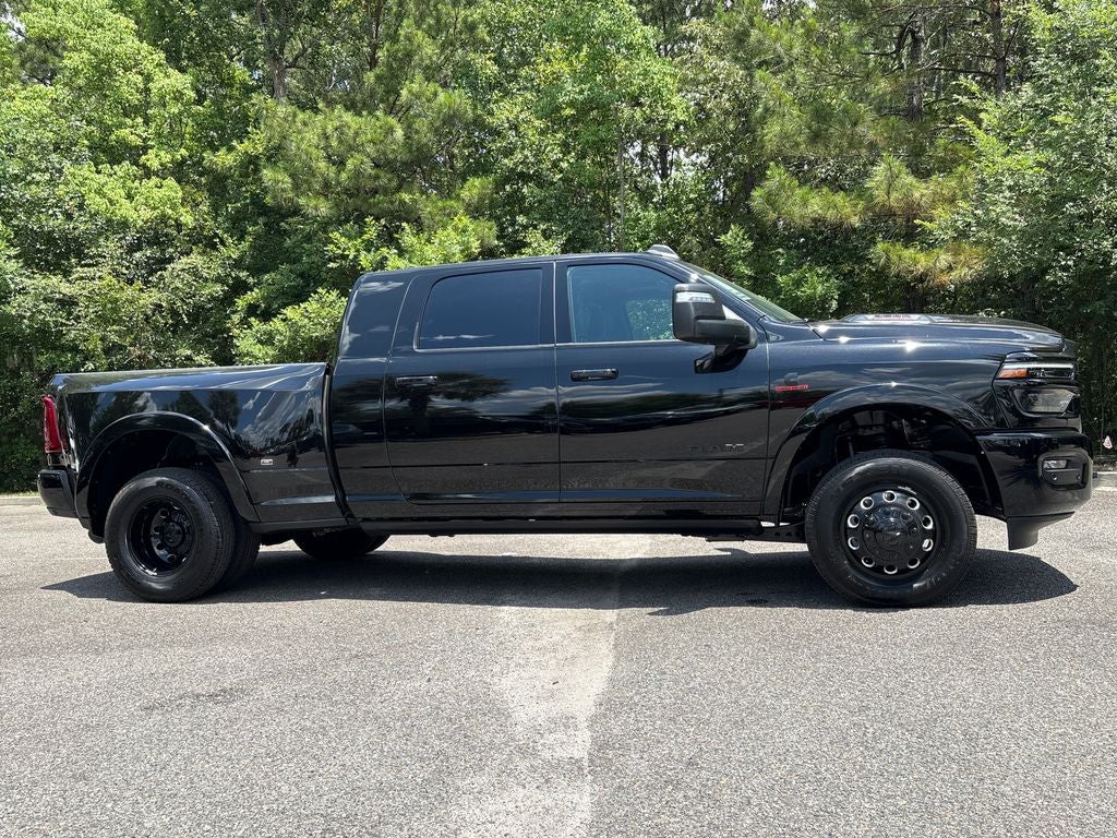 2026 RAM Ram 3500 RAM 3500 LIMITED MEGA CAB 4X4 6'4' BOX