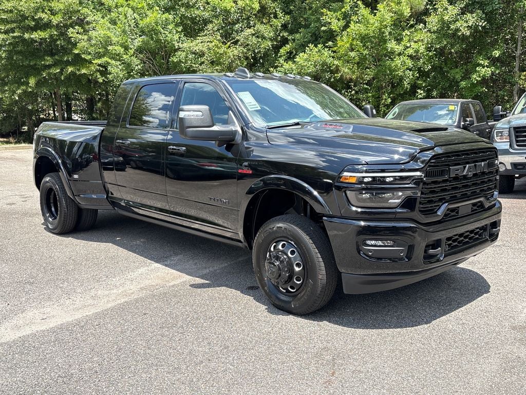 2026 RAM Ram 3500 RAM 3500 LIMITED MEGA CAB 4X4 6'4' BOX