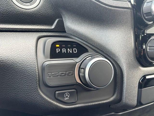 2026 RAM Ram 1500 RAM 1500 TRADESMAN CREW CAB 4X2 5'7' BOX