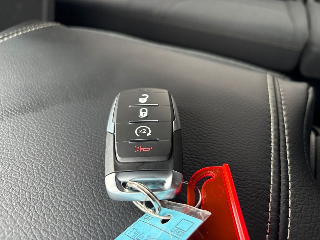 2026 RAM Ram 1500 RAM 1500 TRADESMAN CREW CAB 4X4 5'7' BOX