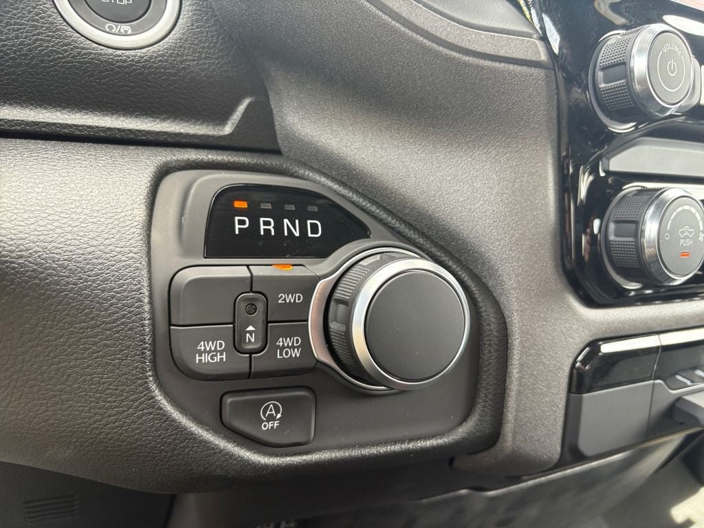 2026 RAM Ram 1500 RAM 1500 EXPRESS CREW CAB 4X4 5'7' BOX