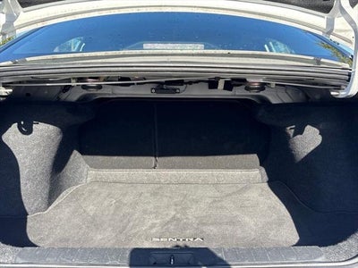 2022 Nissan Sentra SV Xtronic CVT