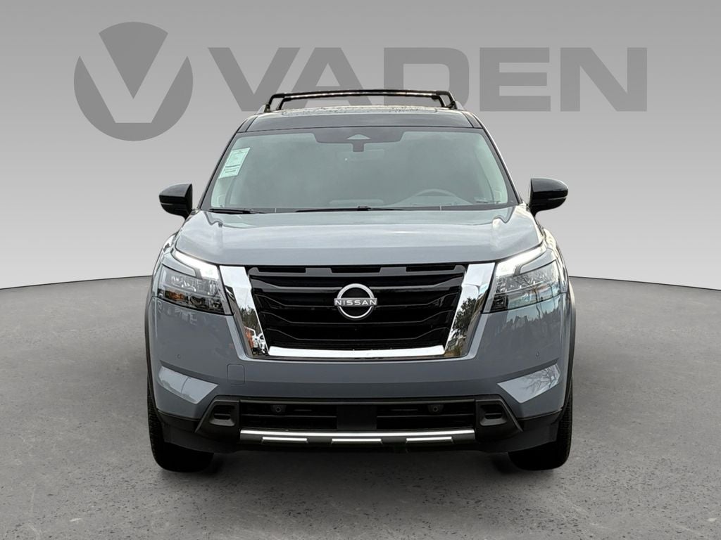 2025 Nissan Pathfinder Platinum FWD