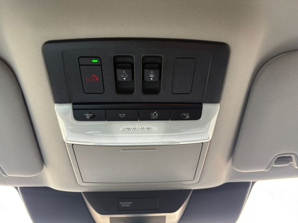 2025 Nissan Pathfinder Platinum FWD