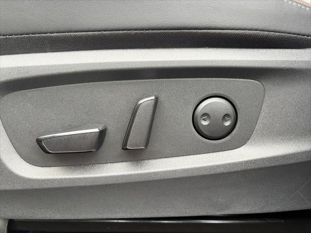 2025 Nissan Pathfinder Platinum FWD