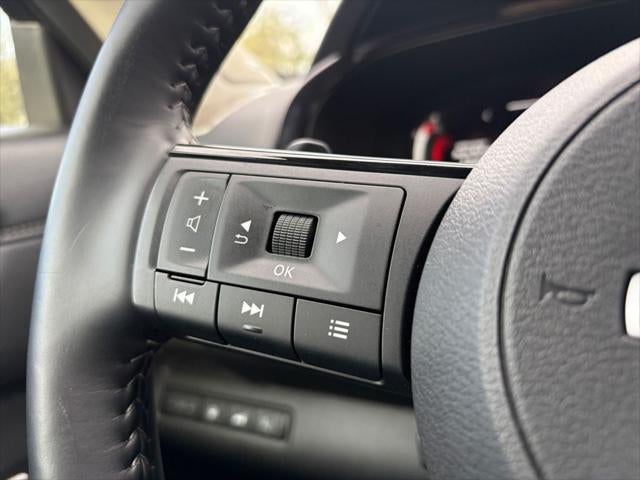 2025 Nissan Pathfinder Platinum FWD