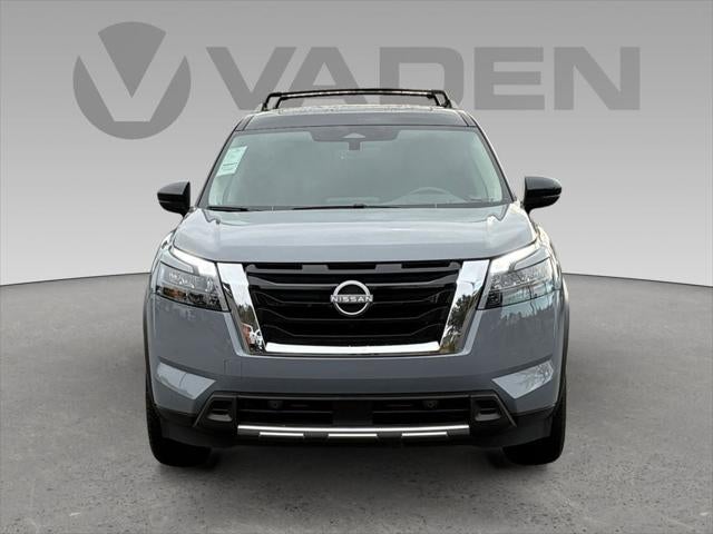 2025 Nissan Pathfinder Platinum FWD